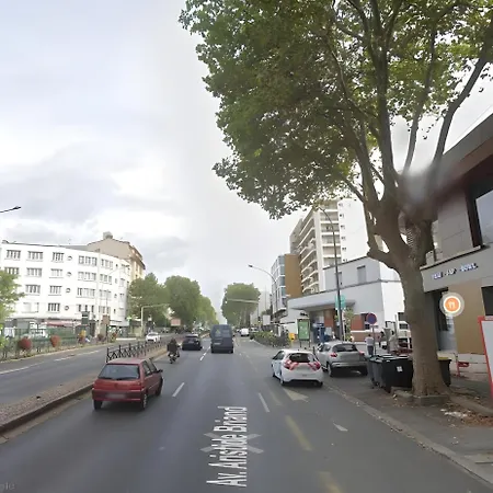 A Proximite Immediate Des Transports Avec Terrasse Apartment Cachan