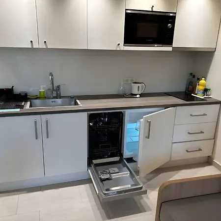 Apartment A Proximite Immediate Des Transports Avec Terrasse Cachan